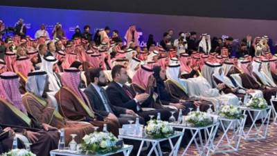 وزير الإسكان يشارك في منتدى مستقبل العقار 2026 بالرياض