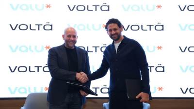 ڤاليو و«ڤولتة» توقعان اتفاقية لتمويل السيارات الكهربائية الخضراء والمصنعة محليًا في مصر