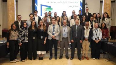 «الجامعة الأمريكية» و«غرينبيس» يبحثان استكشاف الفرص في مجال الطاقة بمصر