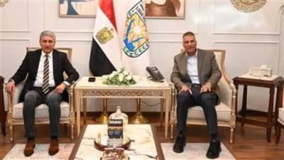 وزير السياحة يلتقى بمحافظ جنوب سيناء لبحث سبل دعم القطاع السياحي