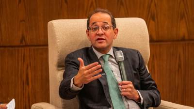 المالية: صرف مرتبات أبريل ومايو يوم 19 كل شهر للتيسير على العاملين بالدولة