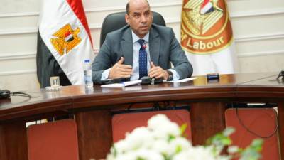 وزارة العمل تعلن عن 9500 وظيفة جديدة في 13 محافظة