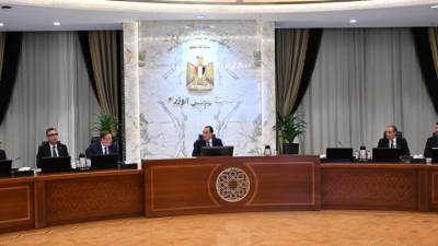 رئيس الوزراء يترأس اجتماع المجموعة الوزارية الاقتصادية