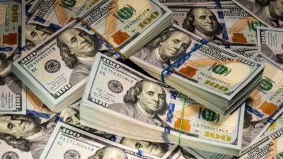 تراجع سعر الدولار  نهاية تعاملات اليوم الأربعاء 12-8-2026