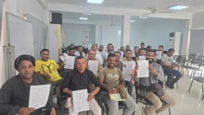 «العمل»: تسليم الدفعة الثانية من عقود العمالة الزراعية الموسمية بالأردن