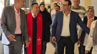 الشروق التعليمية تنظم مبادرة " إلي المدرسة" لدعم 475 طالب وطالبة