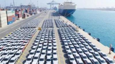 الجمارك تحتجز 90 سيارة صينية لعدم تطابق المواصفات الفنية