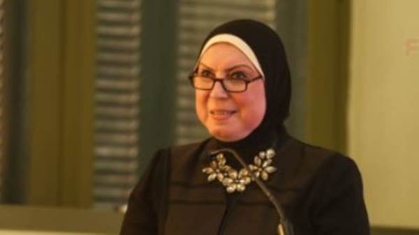 نيفين جامع وزيرة التجارة والصناعة
