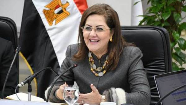 هالة السعيد وزيرة التخطيط