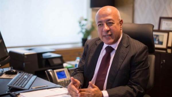 يحيى ابو الفتوح نائب رئيس البنك الأهلي المصري