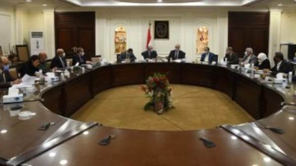 وزير الإسكان يترأس اجتماع اللجنة العليا لتنسيق ولاية الأراضى داخل الدولة