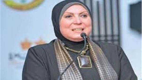 نيفين جامع وزيرة التجارة والصناعة