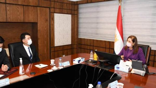 وزيرة التخطيط والتنمية الاقتصادية تستقبل السفير الكوري بالقاهرة