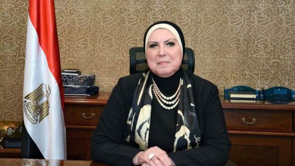 نيفين جامع وزيرة الصناعة والتجارة