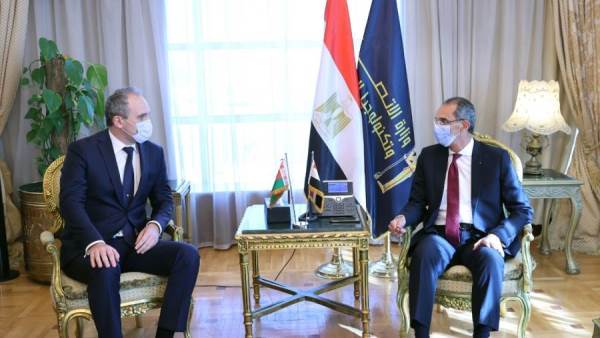 وزير الاتصالات يبحث مع سفير بيلاروسيا التعاون فى التحول الرقمي
