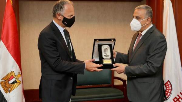 سفير أمريكا يلتقي محافظ سوهاج ويزور أبيدوس والديرين الأحمر والأبيض