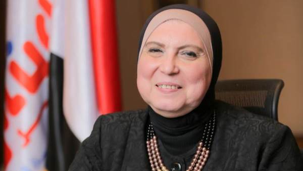 نيفين جامع وزيرة الصناعة والتجارة