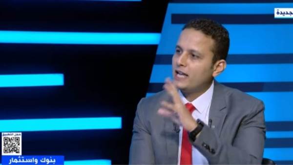 الدكتور أحمد سعيد البكل أستاذ الاقتصاد بجامعة السويس
