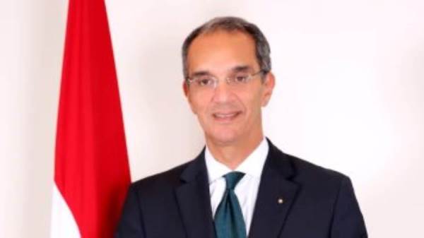 وزير الاتصالات