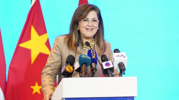 هالة السعيد وزيرة التخطيط