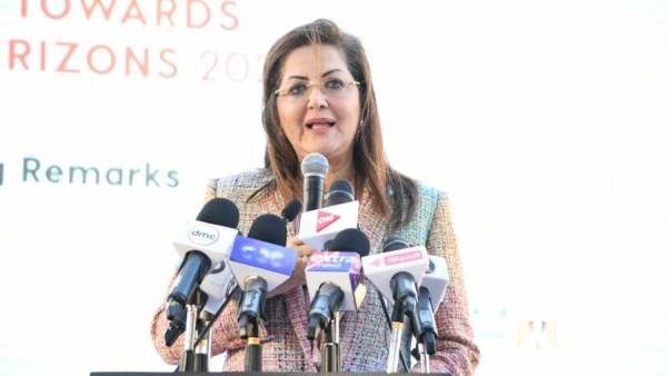 هالة السعيد وزيرة التخطيط