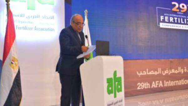 وزير قطاع الأعمال خلال المؤتمر