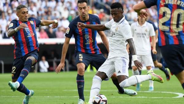 ريال مدريد وبرشلونة