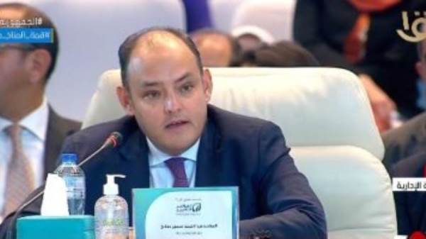 المهندس أحمد سمير وزير التجارة والصناعة