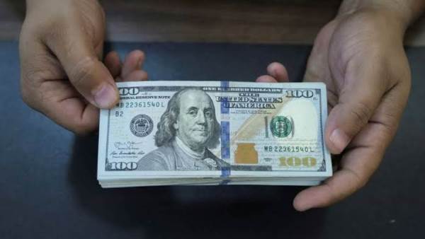 سعر الدولار اليوم