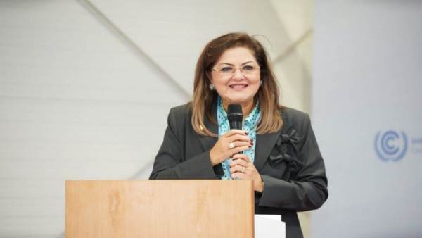 هالة السعيد وزير التخطيط