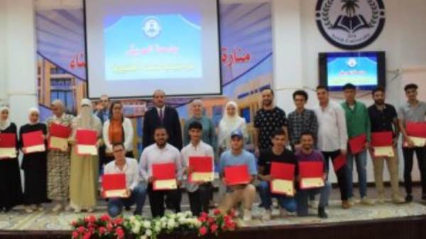 جانب من حفلة التخرج بجامعة العريش