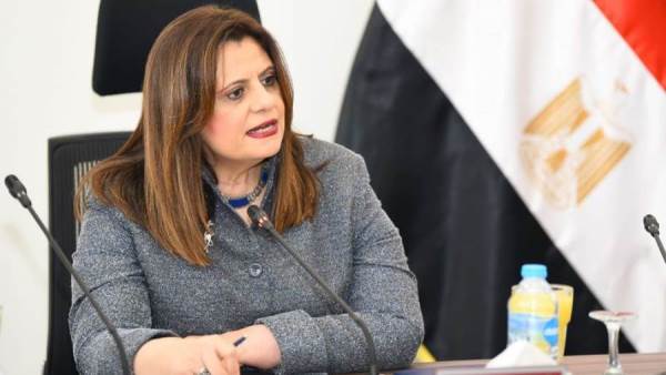 السفيرة سها جندي وزيرة الهجرة