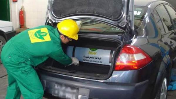 تحويل السيارات للعمل بالغاز الطبيعى
