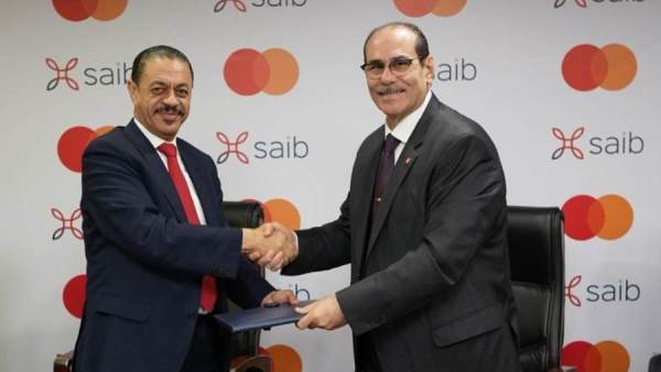 طارق الخولي خلال التوقيع