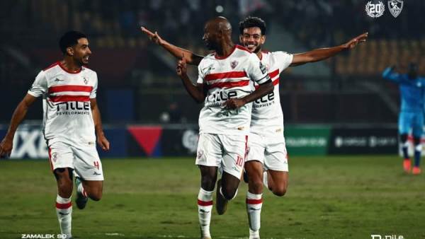 شيكابالا يحتفل بهدفه أمام سوار