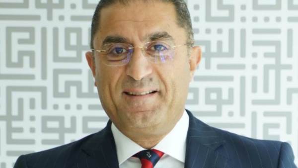 إيهاب السويركي العضو المنتدب والرئيس التنفيذي لبنك أبوظبي التجاري