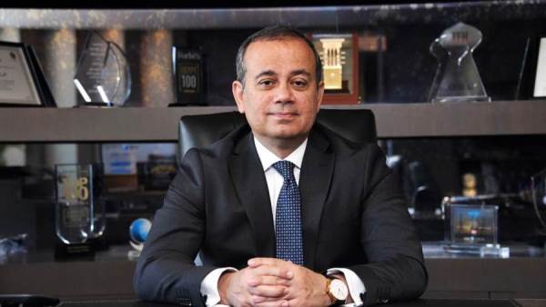محمد علي العضو المنتدب والرئيس التنفيذي لمصرف أبوظبي الإسلامي