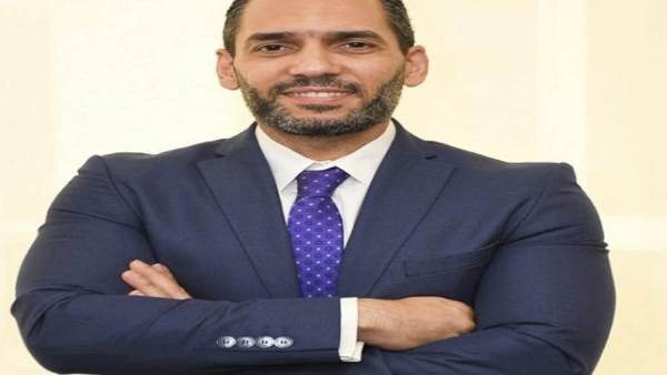 عبد العزيز سمير نائب الرئيس التنفيذى للتجزئة المصرفية ببنك البركة