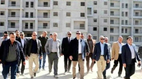 وزير الإسكان يتفقد محاور الطرق ووحدات سكن لكل المصريين بمدينة 6 أكتوبر