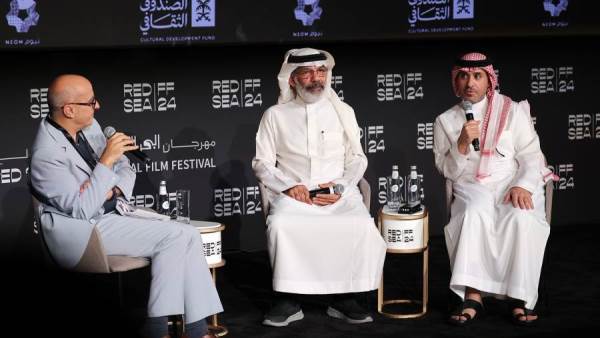 جلسة حوارية لرائدي السينما السعودية