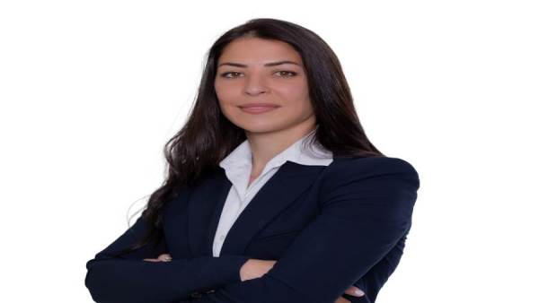 مي حمدي مدير قطاع ترتيب وإصدار الدين بالمجموعة المالية هيرميس