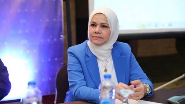رشا عبدالعال رئيس مصلحة الضرائب