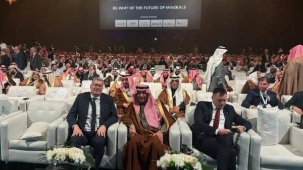 وزﯾﺮ البترول يشارك في افتتاح مؤتمر التعدين الدولي بالرياض