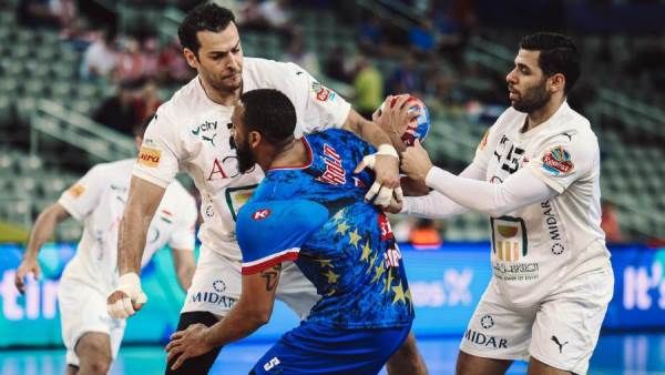 منتخب مصر لكرة اليد والرأس الأخضر