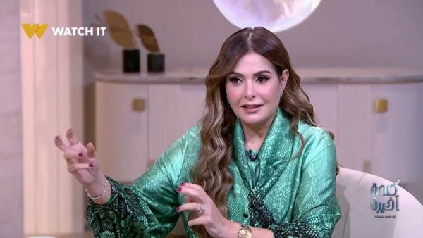 الفنانة صابرين