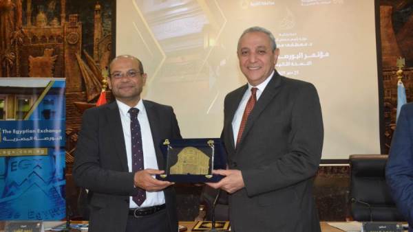 محافظ الغربية ورئيس البورصة المصرية