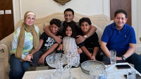 الصللح بين نجل محمد رمضان والطفل عمر