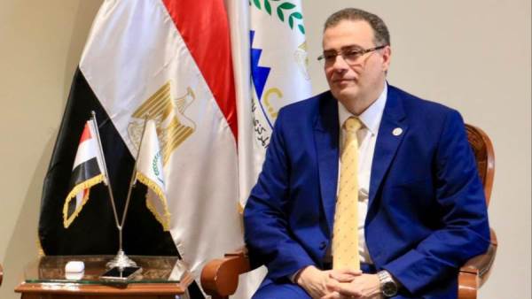 حاتم نبيل رئيس الجهاز المركزي للتنظيم والإدارة