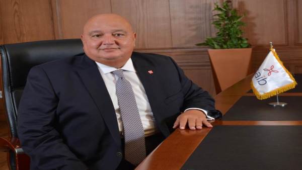 أفضل نجيب رئيس الجهاز التنفيذي ببنك saib