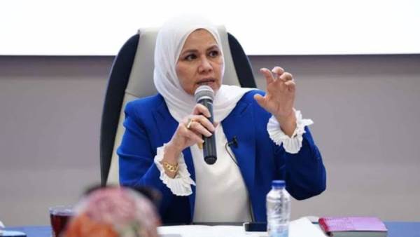 رشا عبدالعال رئيسة مصلحة الضرائب